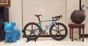 cycam bike 好車推介之意大利品牌sarto 今次介紹的型號是sarto中 在平路方面具有極大的進攻性車架 lampo 車架以aerodynamic 設計