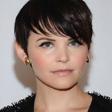 Leave the rest of the hair styled as usual. 25 Flattering Short Hairstyles For Round Face Shapes