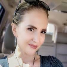 Nancy Goodell's Instagram, Twitter & Facebook