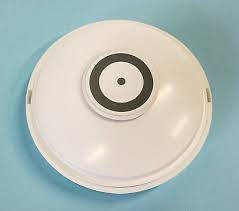 This enables the heat detector to communicate an alarm to the central control panel prior to reaching its fixed set point for high rates of rise, providing a timely response to both rapid and slow temperature increases. Notifier Fire Lite Alarms Heat Detector Hd 604 One Circuit Fixed Temp 200f New Ebay