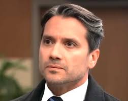 Which look do you prefer for Dante?