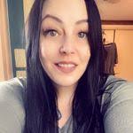 Karen Dimas's Instagram, Twitter & Facebook