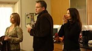 Goren and eames investigate the murder of a celebrity doctor. The War At Home Law Order Criminal Intent S06e08 Tvmaze