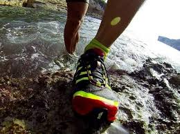 Enfin, en compétition de ski, la combinaison est de mise : Equipement Swimrun France