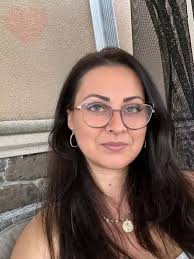 I am single, I need a companion, I do not care about distance or age, if  you like me let's connect https://cutt.ly/DrXzivt2