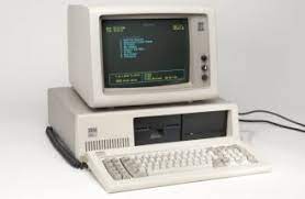 Jednak termin „komputer jest często mylony z pojęciem komputer osobisty lub (pc), który jest rodzajem komputera najczęściej spotykanym na rynku. Ibm Pc Komputer Osobisty Ma 33 Lata