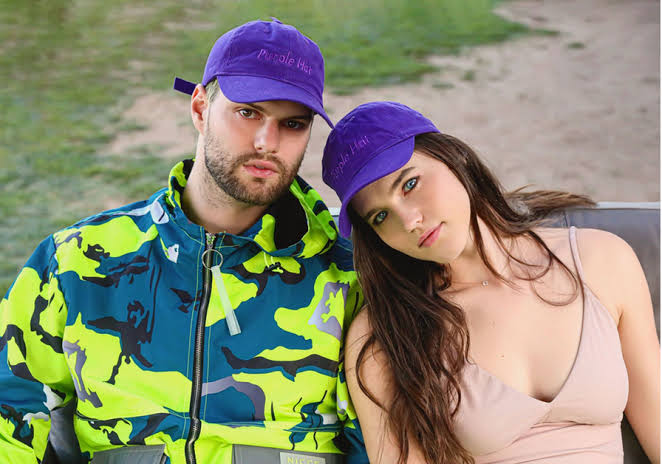 SOFI TUKKER “Purple Hat” ile ilgili görsel sonucu"