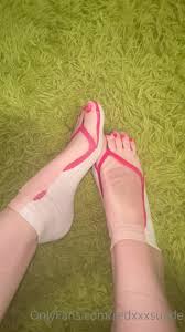 Zoe Strawberry aka Redxxxsuede OnlyFans - Happy feet Friday )) which socks  deserve the longer prison sentence 1 - Fetish-themed Porn video available  for online streaming on x-fetish.tube