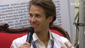 In this episode of whu inside business ferry heilemann, ceo of freighthub talks about how freighthub works and what makes the firm special. Ferry Heilemann Auf Dem Roten Sofa Der Dvz Youtube