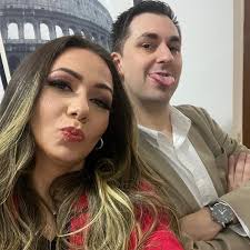 Dono de um carisma incrível, SEVERINO O PAÇOQUEIRO DE CIDADE SÃO MATEUS,  percorre a região distribuindo além de seus doces, sua alegria contagiante.  Severino, parabéns por seus mais de 24 anos de