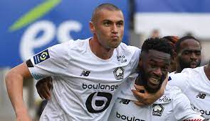 Burak yılmaz'dan mustafa kapı'ya hoşgeldin mesajı. Mit 35 Konig In Frankreich Wie Burak Yilmaz Die Turkische Fraktion Beim Osc Lille Anfuhrt