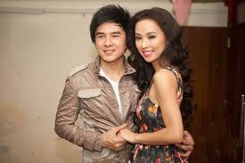 Phạm đan trường is a vietnamese male singer and actor. Nhá»¯ng Scandal Tinh Tiá»n Ä'an TrÆ°á»ng Muá»'n Mai Mai Chon Vui