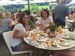 Nata nel 94 e abito in italia. Julian Und Laura Ehem Schlosscafe Mattsee Facebook