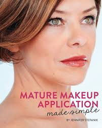 Mature Makeup Application Made Simple: Stepanik, Jennifer, Robert, Bennett,  Joanne, Scrivens: 9781387006724: Amazon.com: Books