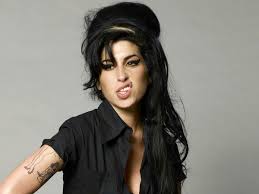 Pero dios, nos ha fortalecido al tope, porque sabemos que ella está con él. Una Muerte Lenta Solitaria Y Previsible Los Ultimos Dias De Amy Winehouse Infobae