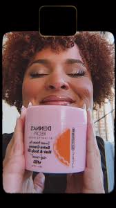 Clara Benson (@theclaracarolina)