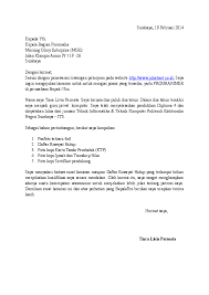 Setelah menemukan lowongan yang sesuai dengan keinginan dan kemampuan anda, maka bisa mengirimkan lamaran, serta melampirkan beberapa dokumen. Doc Surat Lamaran Kerja 15 02 2014 Tiara Livia Permata Academia Edu