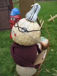 Monster S Inc Halloween Scene Monsters Inc Halloween Halloween Customes Monsters Inc Decorations