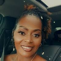 Lashunda Robinson's Instagram, Twitter & Facebook