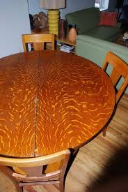 Dining Table 4 Chairs Round Oak 1918 Tiger Oak Top Oak Table And Chairs Tiger Oak Oak Dining Room Chairs