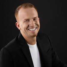 North Palm Springs Agents, 46 Compass Real Estate Agents