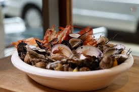 Fruits De Mer Bar A Huitres Epicerie Fine Vente A Emporter Sacrebleu Grenoble