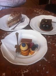 Maybe you would like to learn more about one of these? Tris Di Dolci Cupola Al Cioccolato E Torta Al Triplo Cioccolato Bild Von Cafe Central Wien Tripadvisor