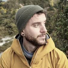 Calling out to anyone who might have a nylon string guitar with reasonable 