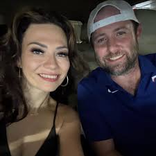 What do agents like to receive in pop-bys?