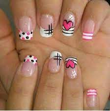 Para no tener que desplazarnos ni gastar un montón de dinero en obtener unas bonitas manos. Pin De Estefania Ramos Lozano En Unas Manicura De Unas Manicura Manicura Para Unas Cortas