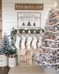 This is where my tree goes and i i hope you are inspired to do some amazing farmhouse christmas decor in your home this holiday season. 25 Inspiring Farmhouse Christmas Decor Ideas You Need To See