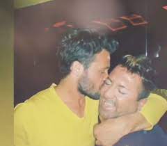 Murat övüç'ün sevgilisi bakın kimmiş? Murat Ovuc Ve Sevgilisinin Romantik Anlari Izlesene Com