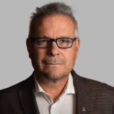 Stephen Mcdougall's Instagram, Twitter & Facebook