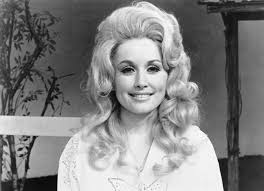 Born the fourth child of 12, dolly grew up in… 15 Dolly Parton Young Pictures Photos Of Dolly Parton When She Was Young