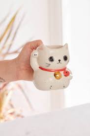 Tasse En Forme De Chat Porte Bonheur Urban Outfitters Canada Lucky Cat Cat Mug Cat Lover Gifts