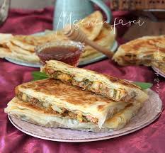 Pate A Msemen Modele Rond Multi Feuillete Recette En 2020 Msemen Alimentation Idee Recette Facile