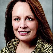 Heidi Kunz's Instagram, Twitter & Facebook