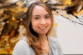 Mia Lyons's Instagram, Twitter & Facebook