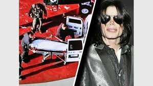 Je nach blickwinkel sieht man 2 unterschiedliche motive von mj (wackelbild). Michael Jackson Herzanfall Herzstillstand Tod War Es Eine Uberdosis Leute Bild De