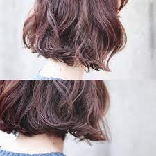 可愛くてカッコ良い スタイルの幅が広いボブのヘアスタイルは継続して人気が高いです イメチェンするなら 今っぽい ボブスタイルであか抜けてみませんか 今年のボブは比較的可愛さよりも綺麗さが際立つスタイルが多いです ボブヘアの中でも今年人気の高いヘアスタイル
