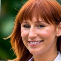 Taryn Mark's Instagram, Twitter & Facebook