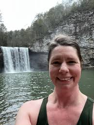 Incredible New Year's plunge at the bottom of Cane Creek Falls!! (That  cable trail is something else lol!) Happy New Year everyone!! 🥳