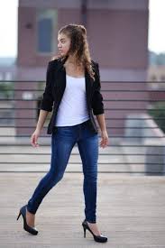Black Blazer And Jeans Outfit Women How To Make Black Blazer Look Awesome On You Easy Guide 2020 In 2020 Black Blazer Outfit Blazers For Women Trendy Clothes For Women
