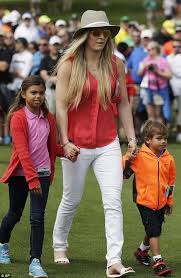 At Least He Has Three Fans Tiger Woods Enjoys Hugs On The Golf Course Tiger Woods Children Tiger Woods Tiger Woods Girlfriend
