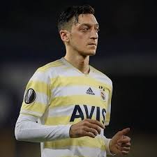 Özil's transfer from premier league side arsenal to fenerbahçe, the team with the most national league titles in turkish football (28 titles), has been completed with the player reaching an agreement with the club for 3,5 years. Mesut Ozil Liked The Post About Fenerbahce 11 In 2021 Mesut Ozil Long Sleeve Tshirt Men Sports Personality