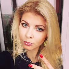 I need a girl name that sounds like it comes from a wealthy family!