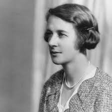 Deirdre Cannon's Instagram, Twitter & Facebook