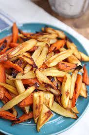 Blend vegetables, add chicken stock and simmer for 40 discover how to make delicious organic food and drinks with advice from gorgeously green's sophie uliano in these free videos on food recipes. Honey Roasted Parsnips And Carrots Recipe Aggie S Kitchen