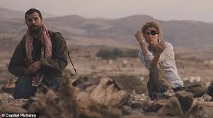 One of the most celebrated war correspondents of our time, marie colvin is an utterly fearless and rebellious spirit, driven to the frontlines of conflicts across the globe to give voice to the voiceless. A Private War Is Worth The Watch For Rosamund Pike S Fabulous Portrayal Of War Reporter Marie Colvin Daily Mail Online