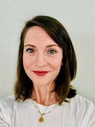 Lauren Pascucci's Instagram, Twitter & Facebook